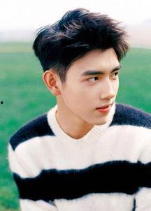 娱乐吃瓜博主陈飞宇微博,揭秘娱乐圈幕后故事 第1张 娱乐吃瓜博主陈飞宇微博,揭秘娱乐圈幕后故事 第1张